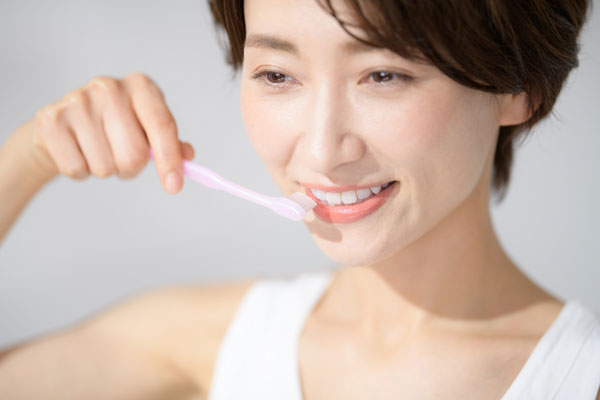 美容歯科の自宅で始める手軽に簡単セルフホワイトニング！『パールホワイトプロEXプラス』